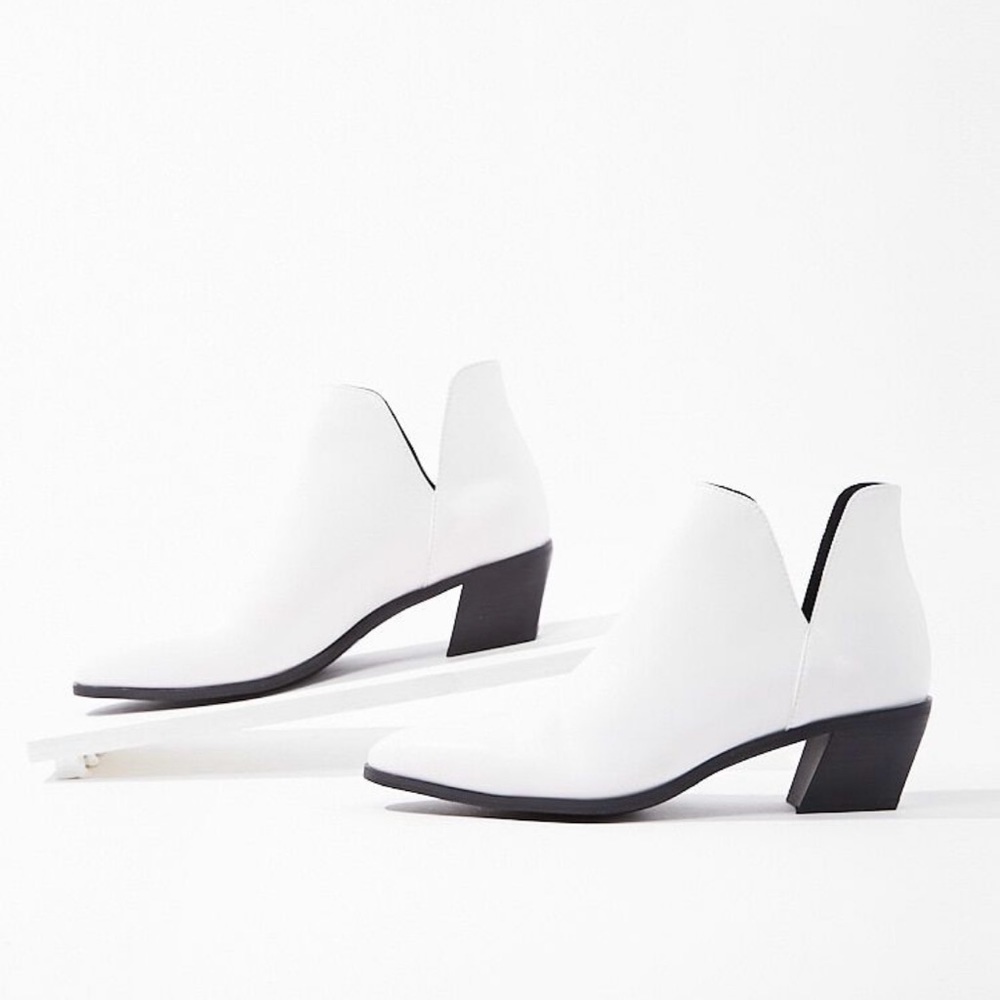 notched faux leather booties